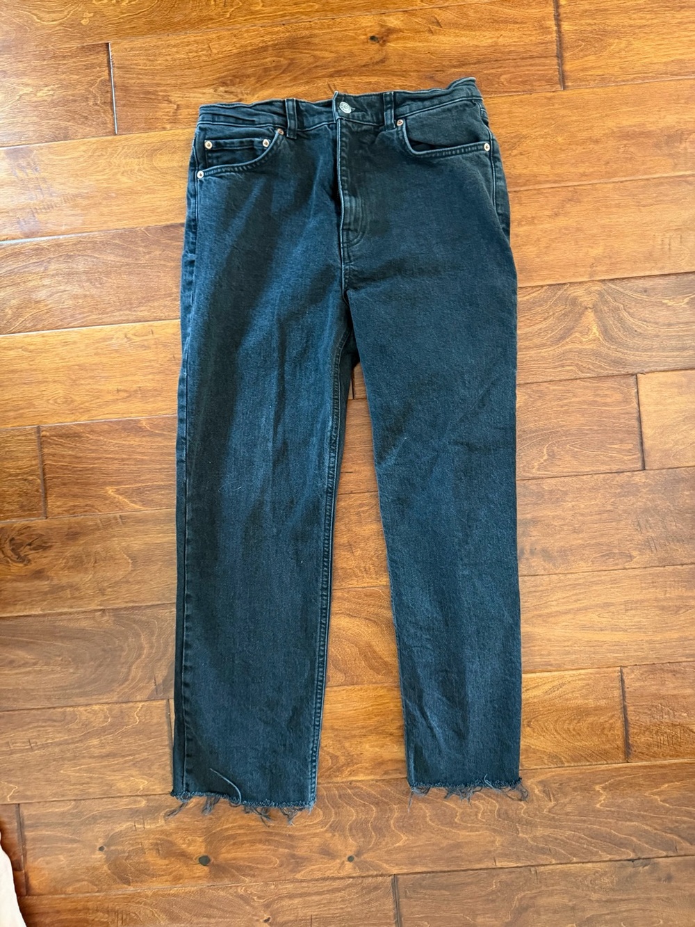 ASOS Women's Black Cropped Ankle Jeans